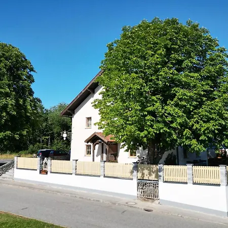 Zum Stausee