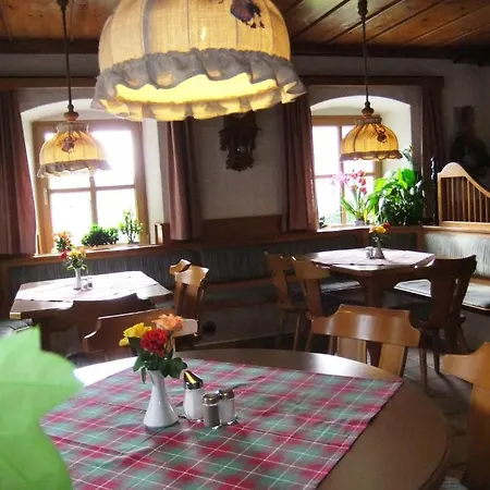 Zum Stausee Vendégház 3*