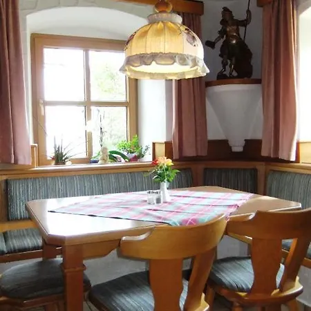 Vendégház Zum Stausee 3*