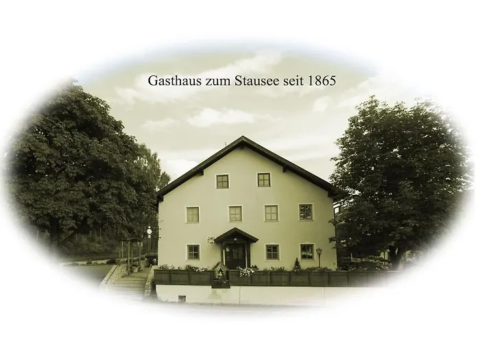 Pensjonat Zum Stausee 3*
