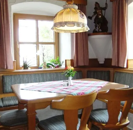 بيت ضيافة Zum Stausee 3*